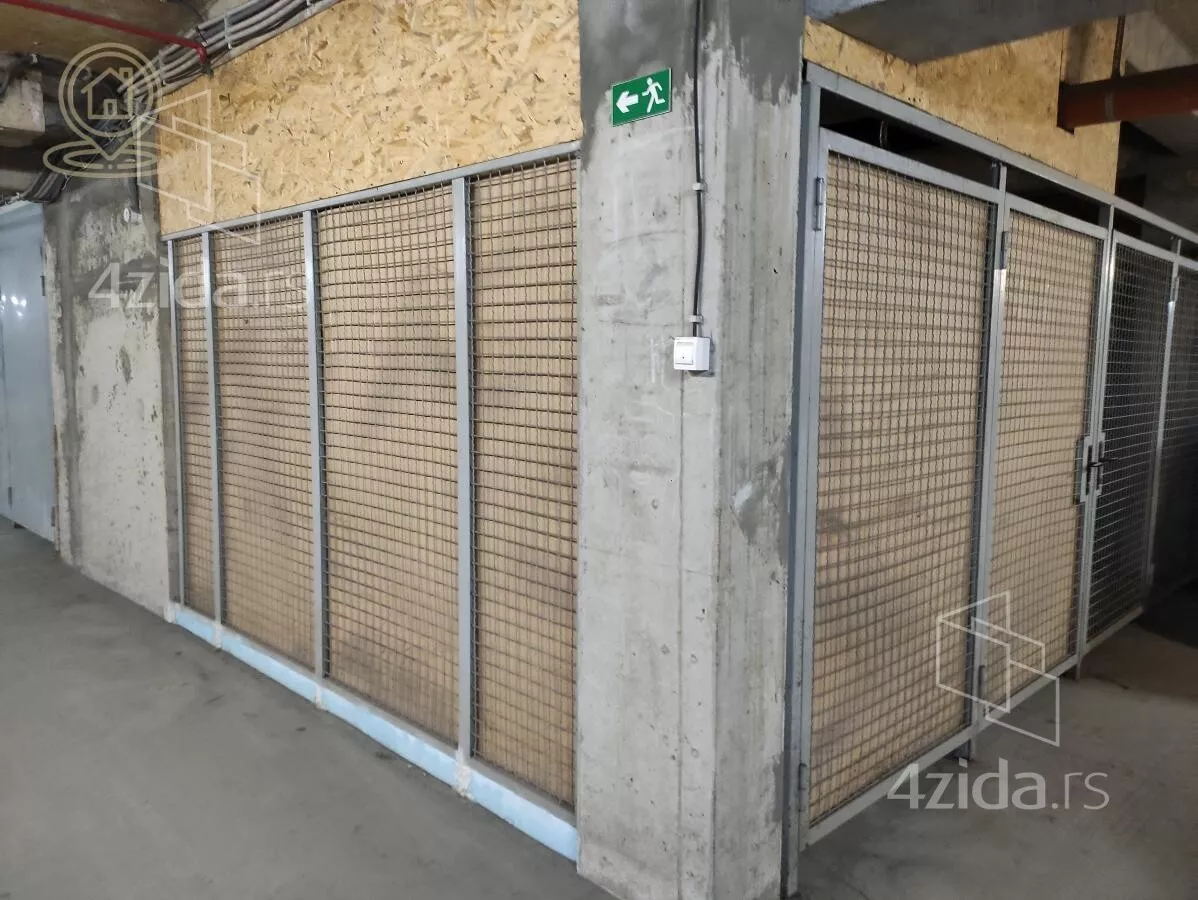 Garaža | 4zida