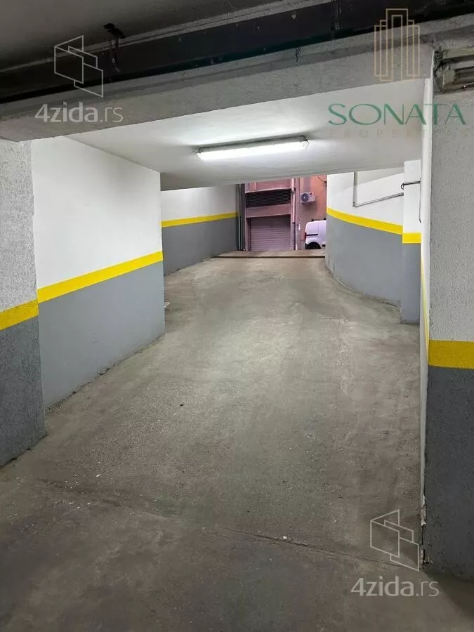 Garaža/Parking | 4zida