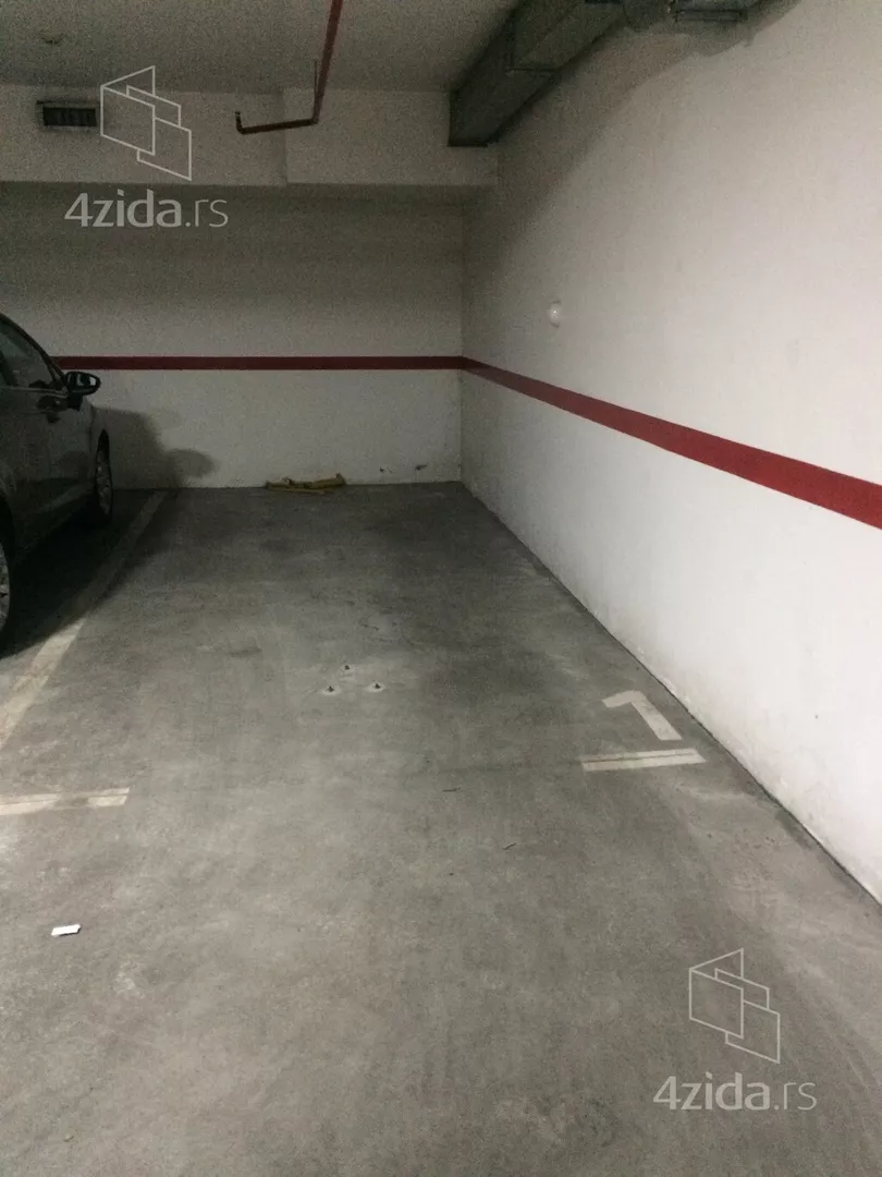 Garaža/Parking | 4zida