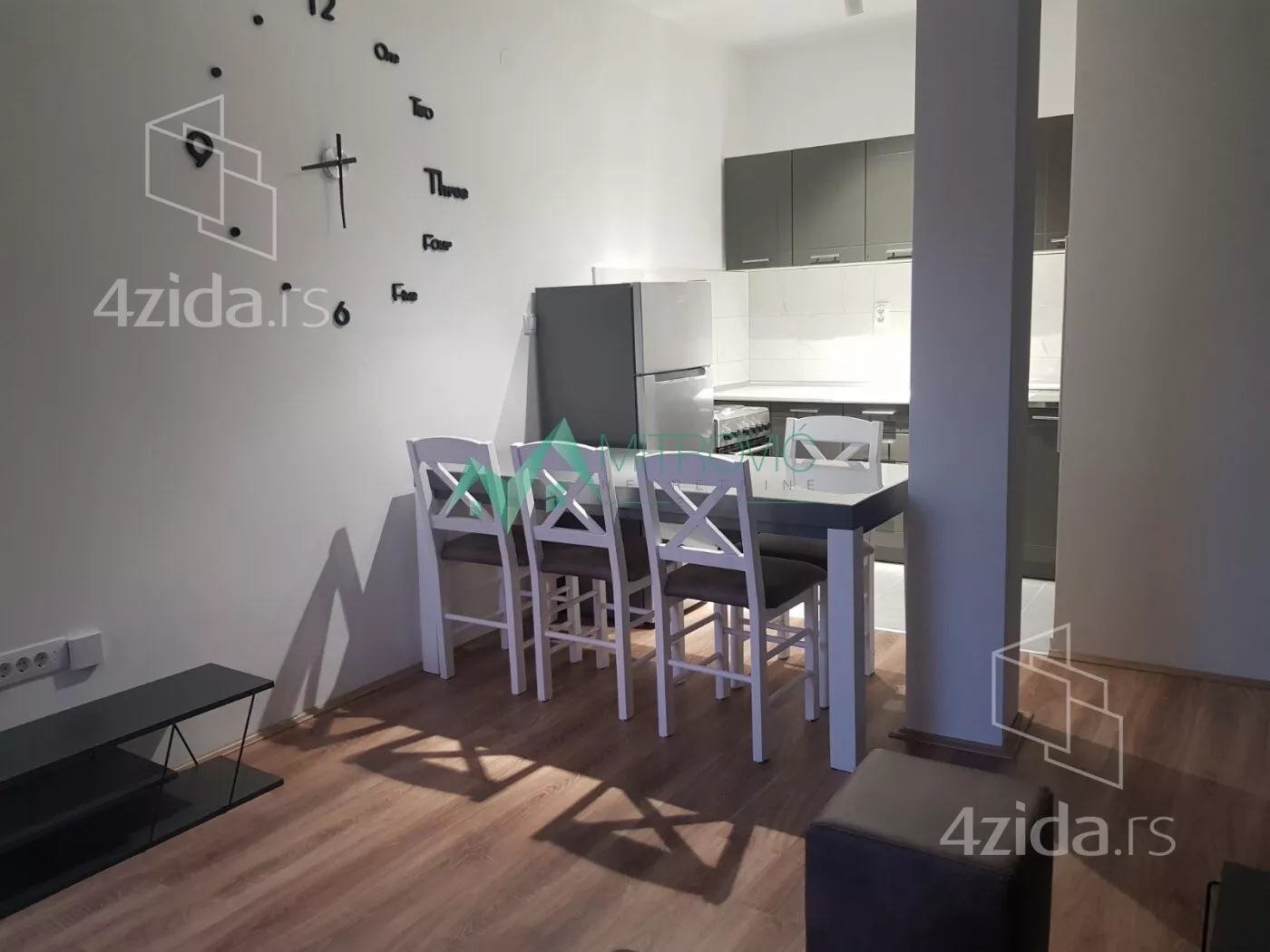 Garsonjera | 4zida