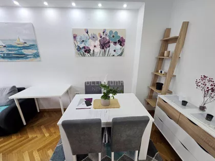 Poenkareova | 4zida.rs