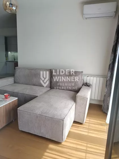 Ustanička | 4zida.rs