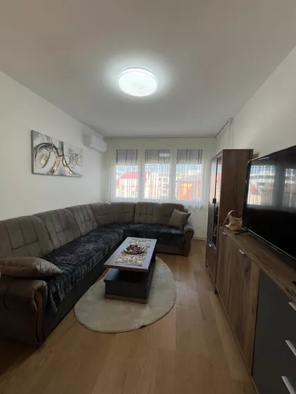 Heroja Pinkija | 4zida.rs