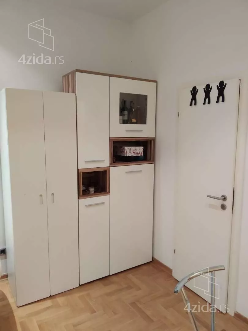 Garsonjera | 4zida