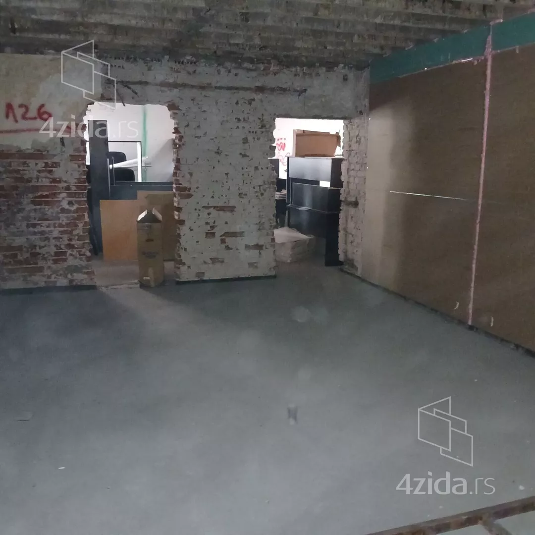 Poslovni prostor | 4zida