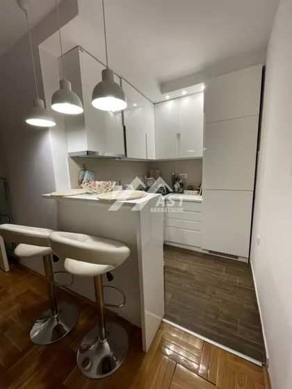 Janka Veselinovića | 4zida.rs