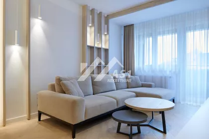 Lasla Gala | 4zida.rs