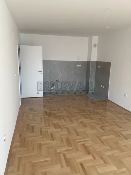 Cara Dušana | 4zida.rs