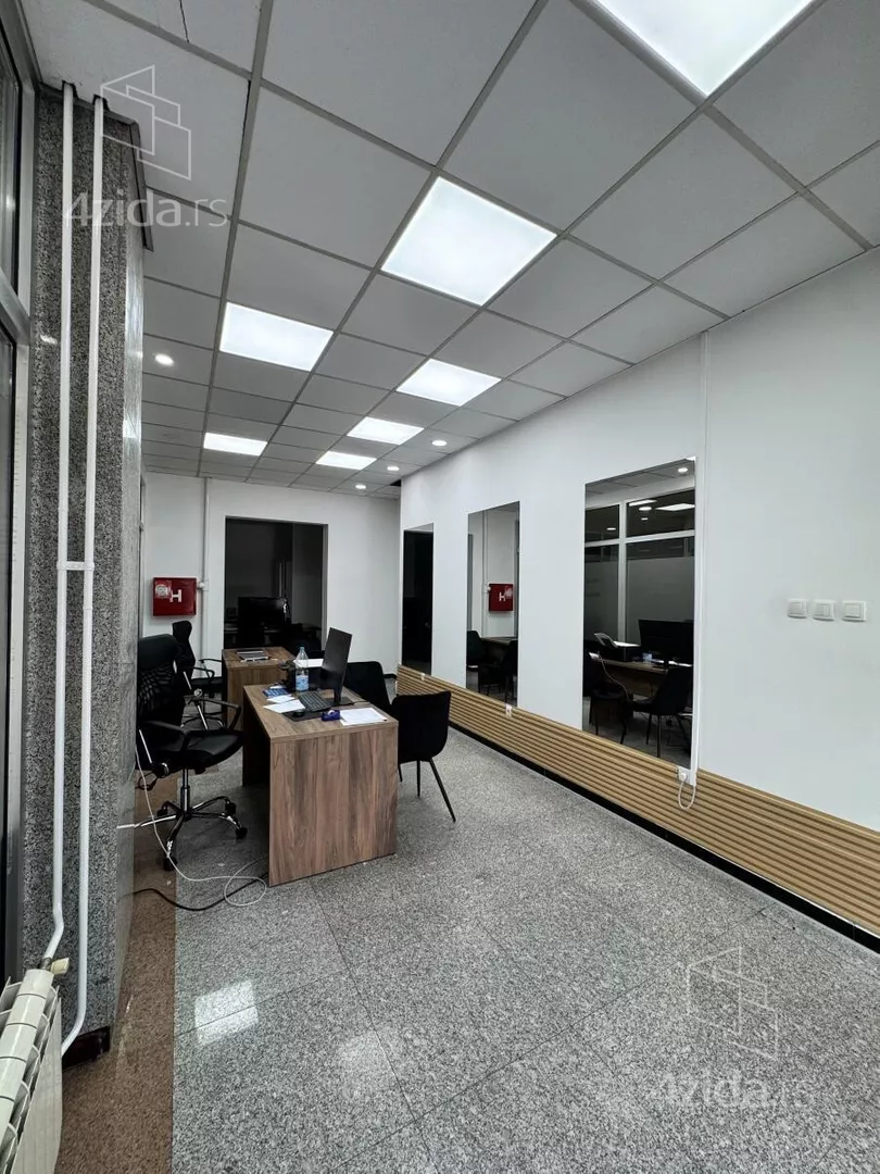Lokal | 4zida