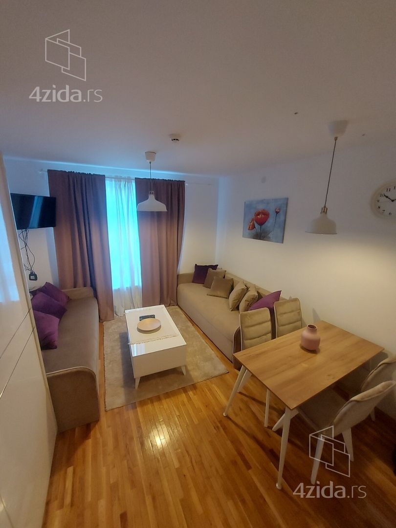 Stefana Prvovenčanog 81 - View 2