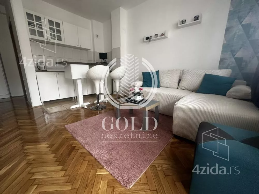 Garsonjera | 4zida