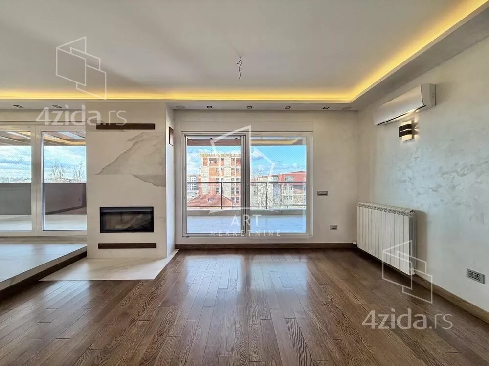 Petosoban stan | 4zida