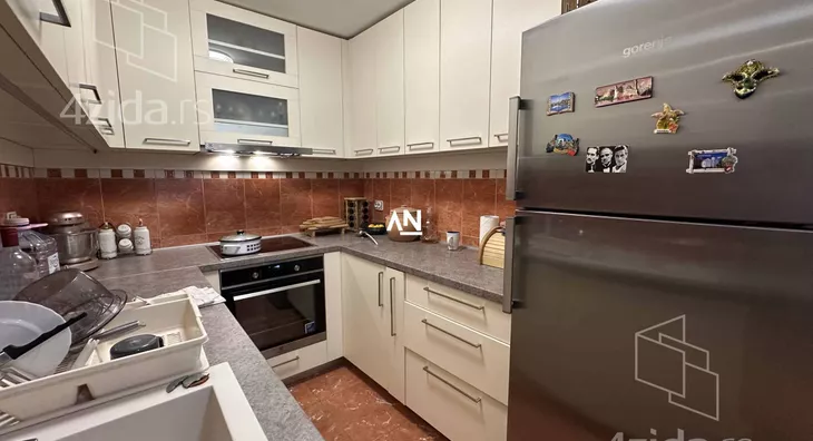 4-etažna kuća | 4zida