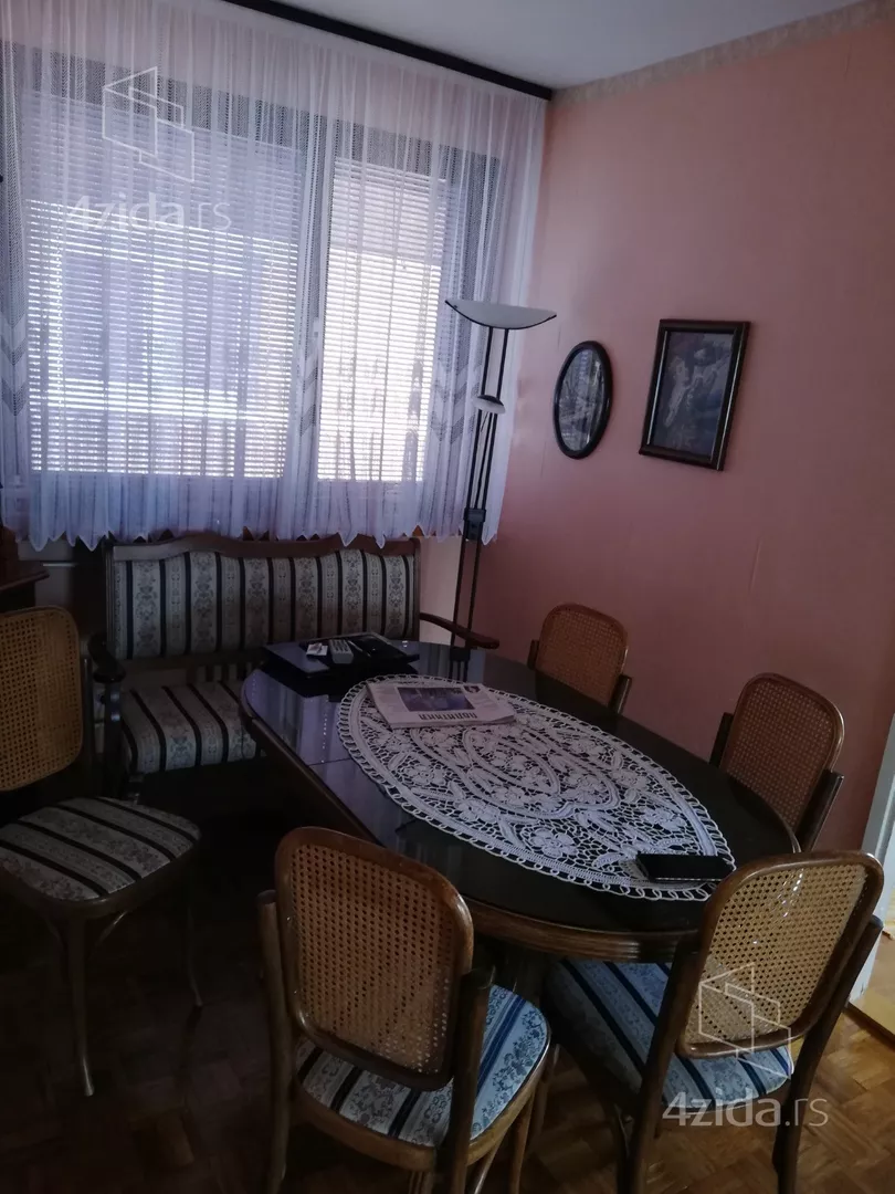 Troiposoban stan | 4zida