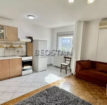 Bulevar Milutina Milankovica | 4zida.rs