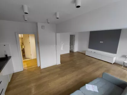 Strahinjića Bana | 4zida.rs