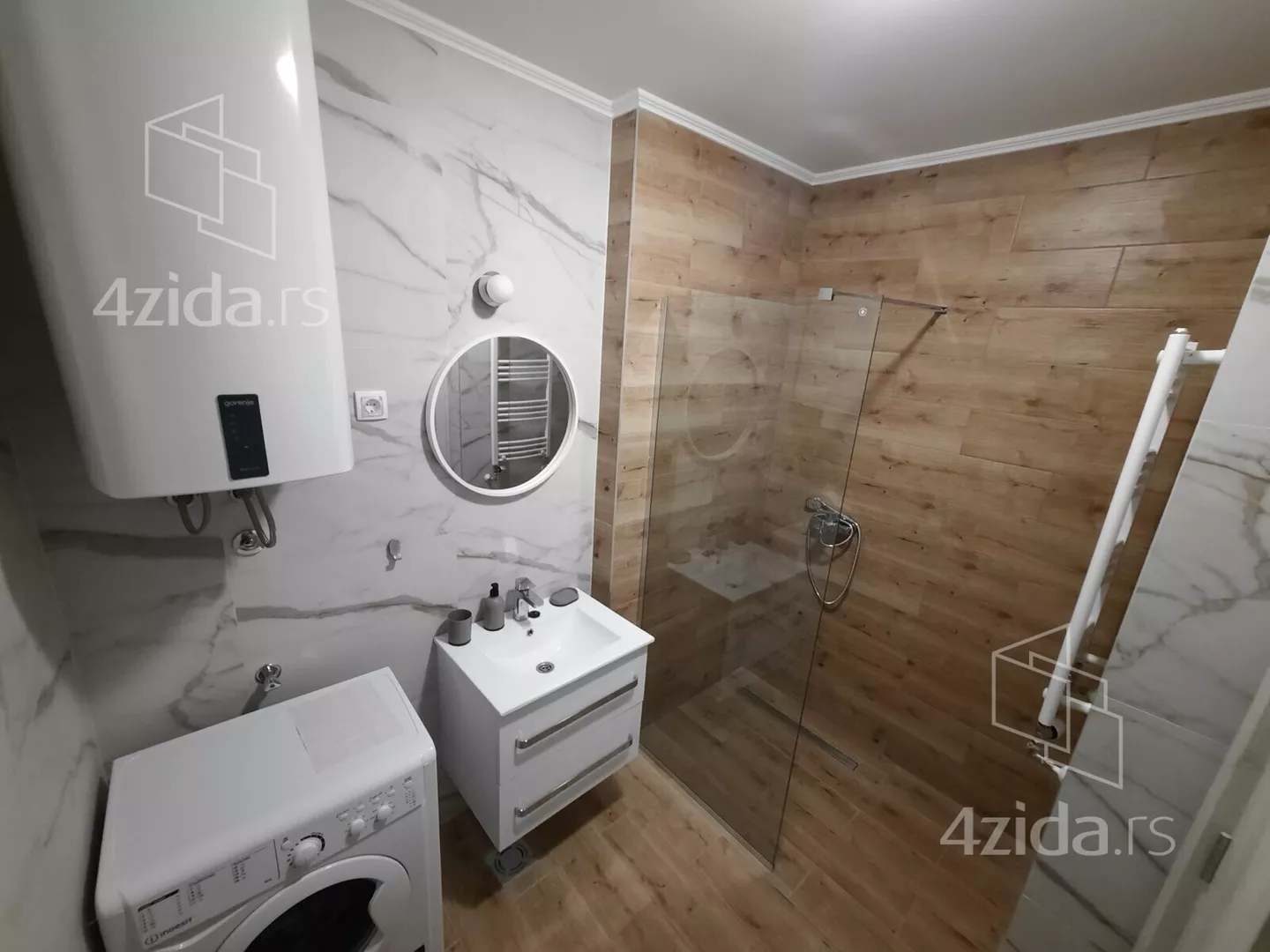 Jednoiposoban stan | 4zida