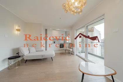 Marsala Birjuzova | 4zida.rs