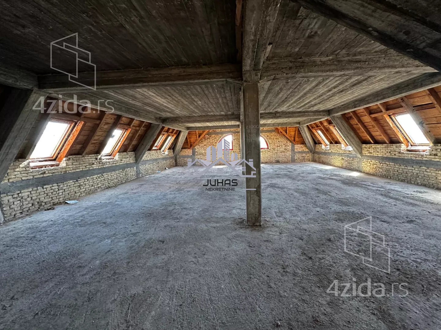 Turistički objekat | 4zida