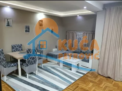 Trg učitelja Tase | 4zida.rs