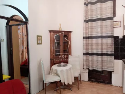 Čika Ljubina | 4zida.rs