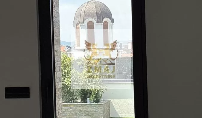 Šestosoban stan | 4zida