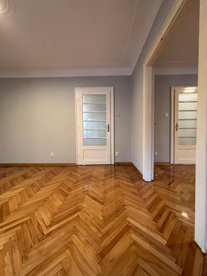 Radnička 10 | 4zida.rs