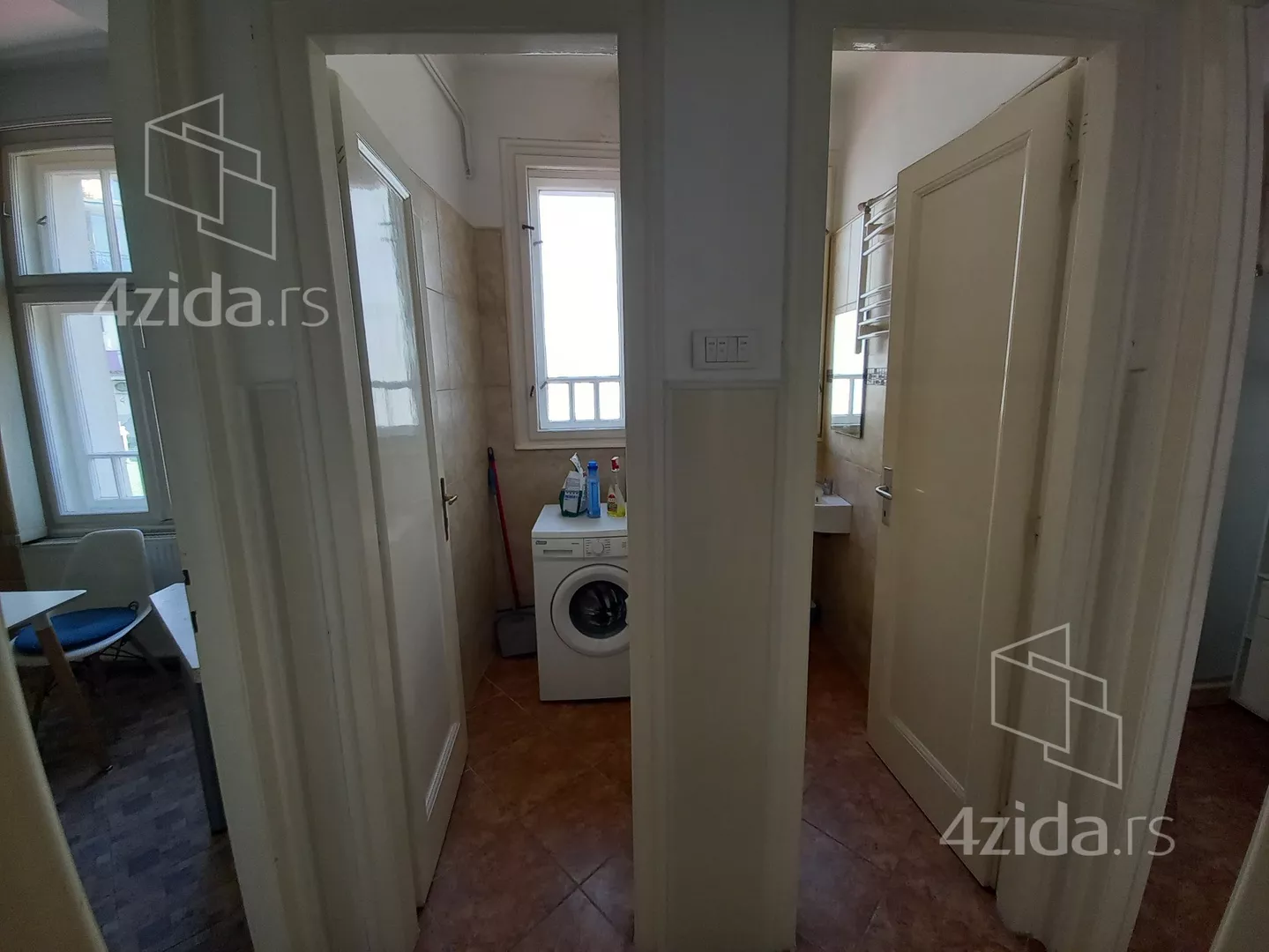 Troiposoban stan | 4zida