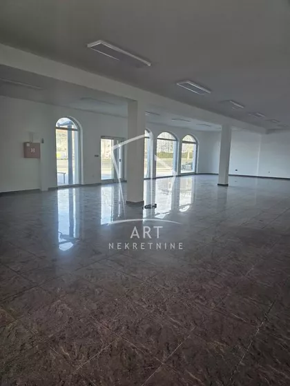 Ugrinovački put | 4zida.rs