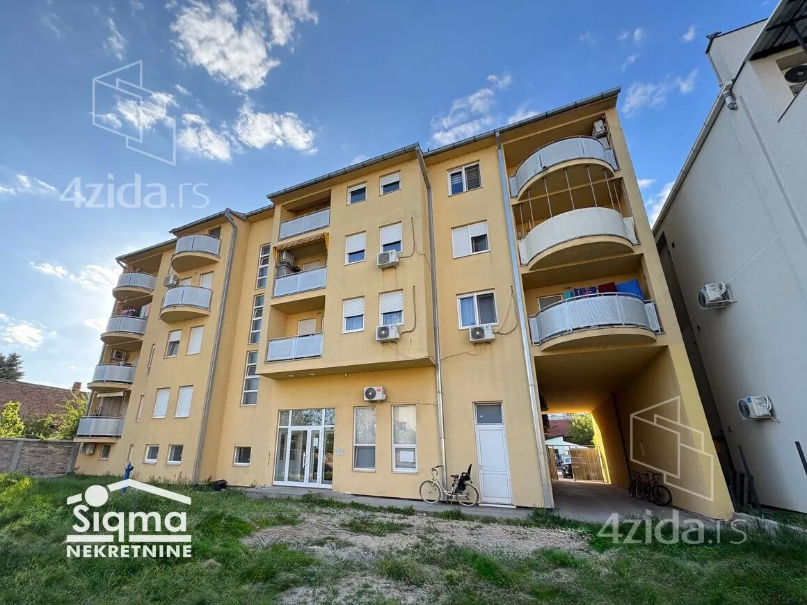 Dvoiposoban stan | 4zida