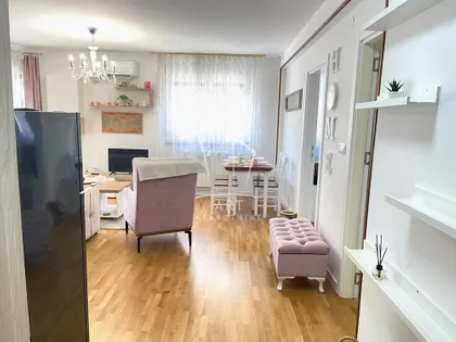 Milice Janković | 4zida.rs