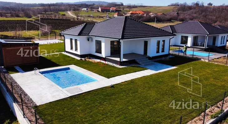 Kuća | 4zida