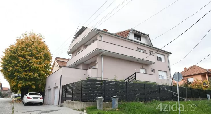 Kuća | 4zida