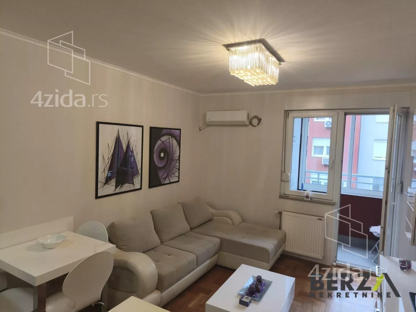 Jednoiposoban stan | 4zida