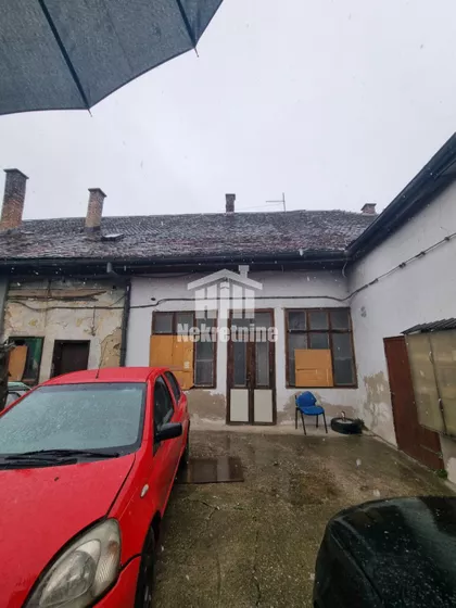 Cara Dušana | 4zida.rs