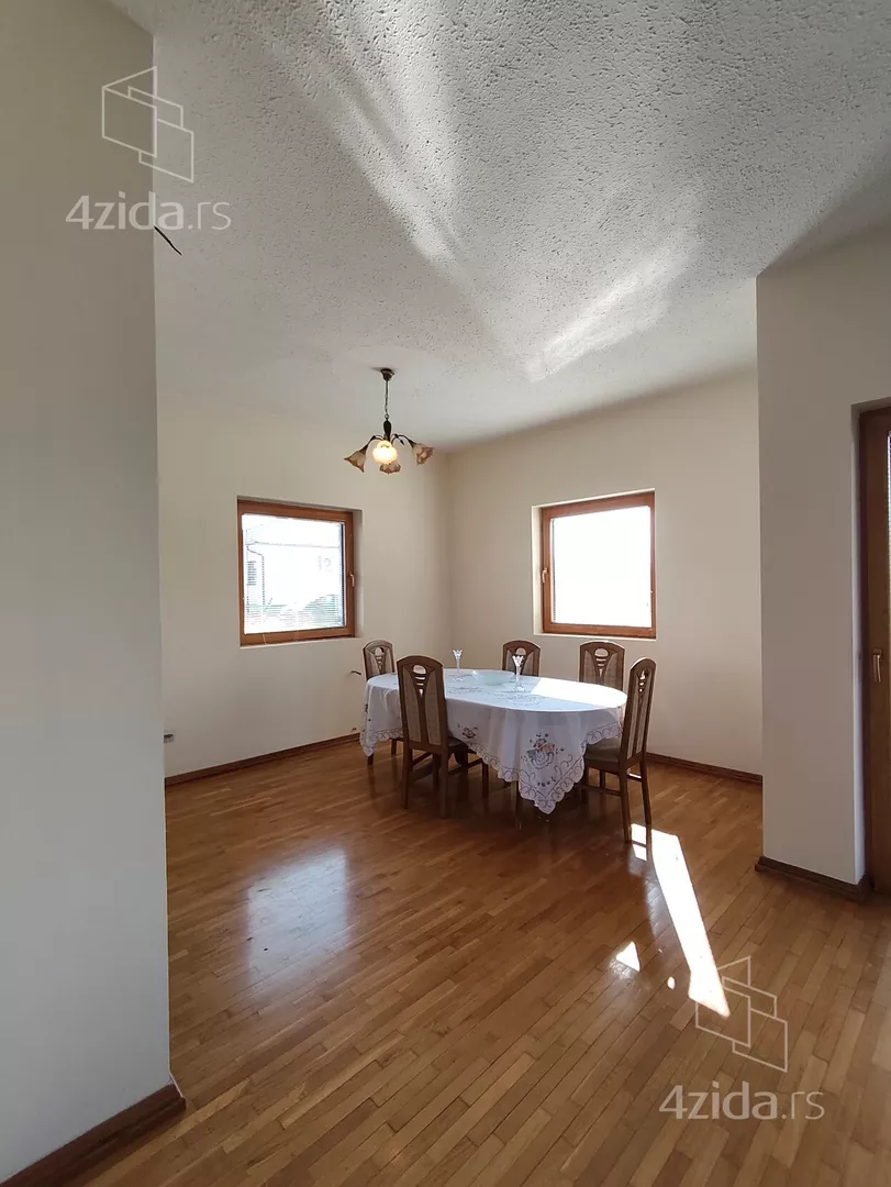 3-etažna kuća | 4zida