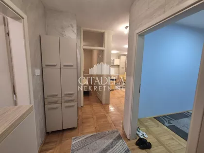 17. oktobra | 4zida.rs