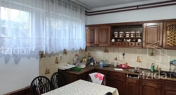 3-etažna kuća | 4zida