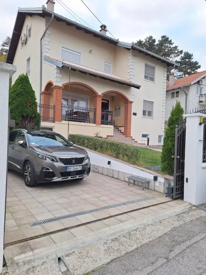 Drugovačka | 4zida.rs