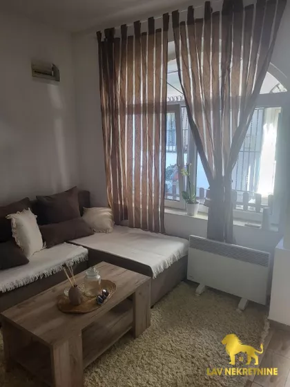 JEVREJSKA | 4zida.rs