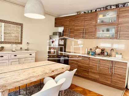 Crveni Krst Zvezdara | 4zida.rs