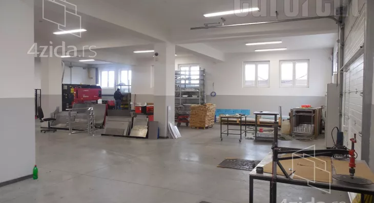 Poslovni prostor | 4zida