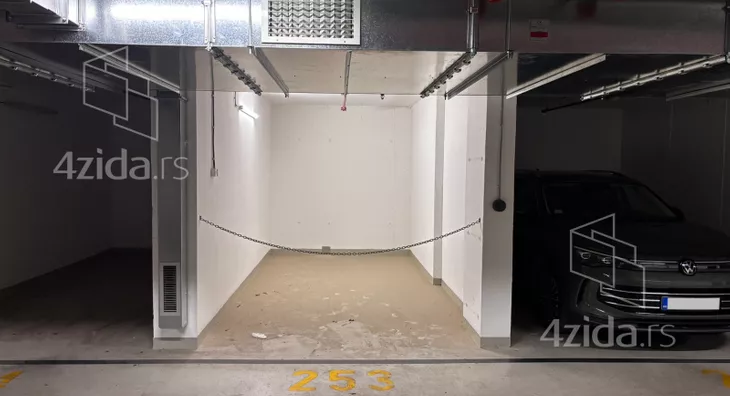 Garaža | 4zida