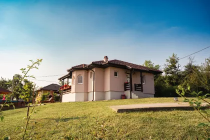Kapetana Dušana Lazarevića 37A | 4zida.rs