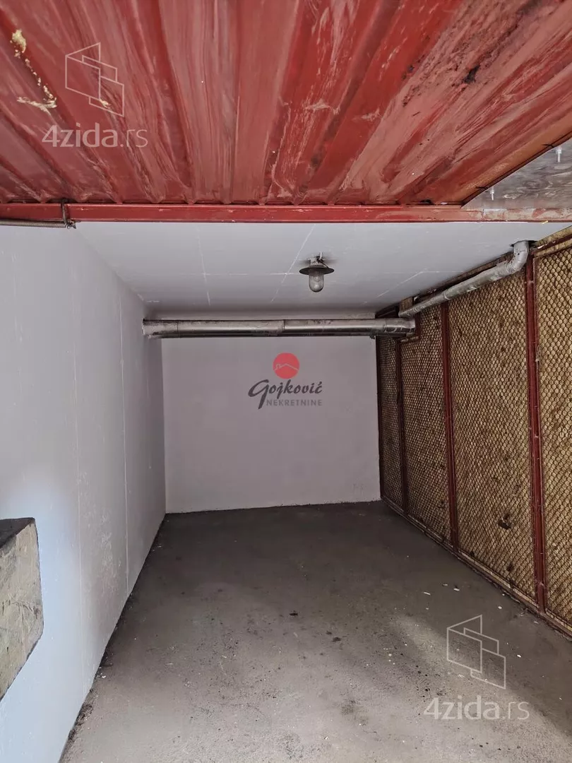 Garaža | 4zida