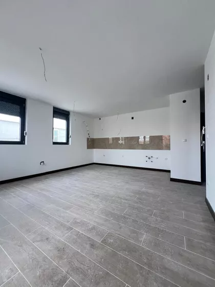 Novi Banovci | 4zida.rs