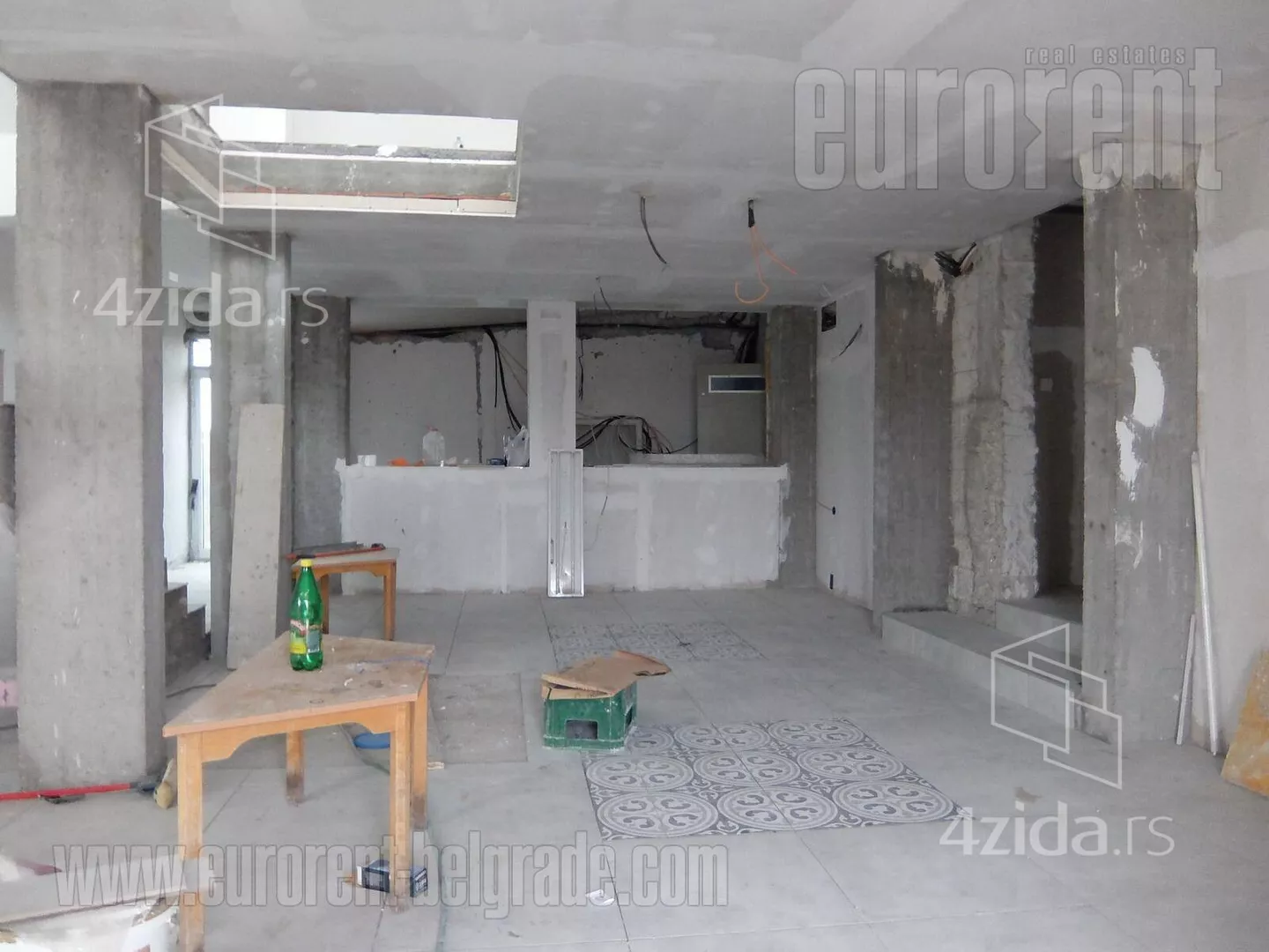 Poslovni prostor | 4zida