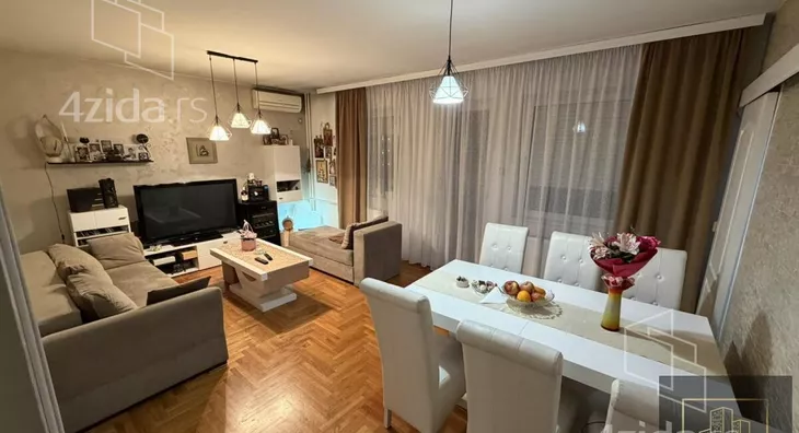 Troiposoban stan | 4zida