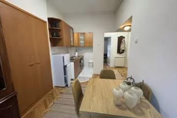 Hadži-Đerina | 4zida.rs
