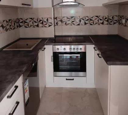 Vjekoslava Kovača | 4zida.rs